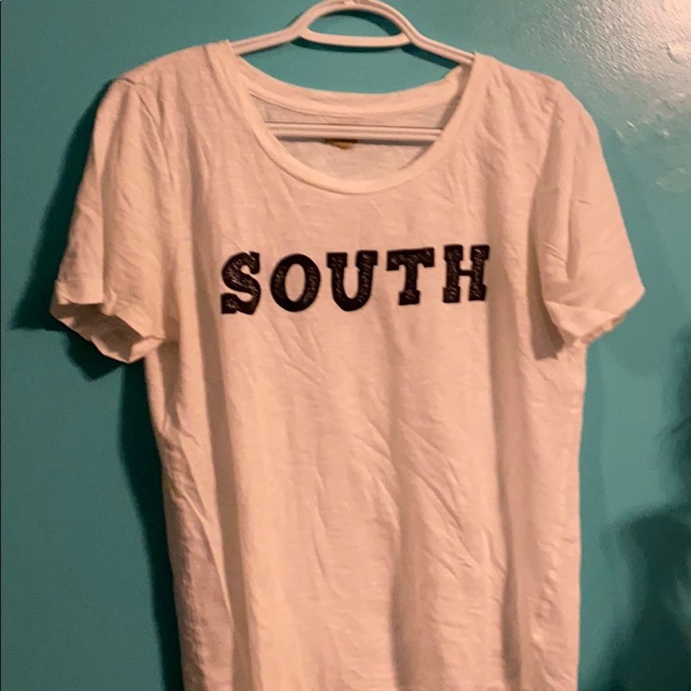 White tee